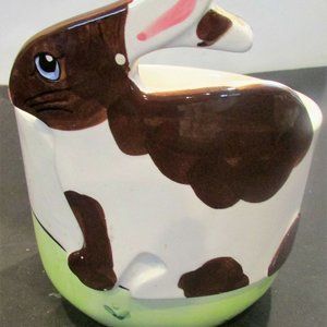 Bunny Rabbit Figural Round Ceramic Planter